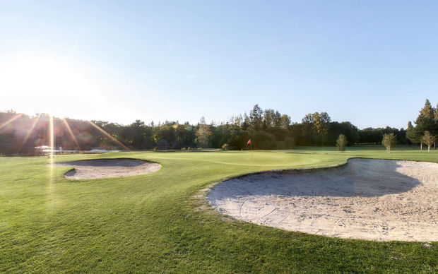 golf près de st malo les ormes