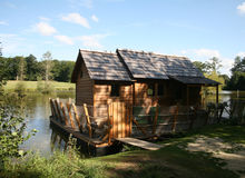 cabane sur l'eau les ormes