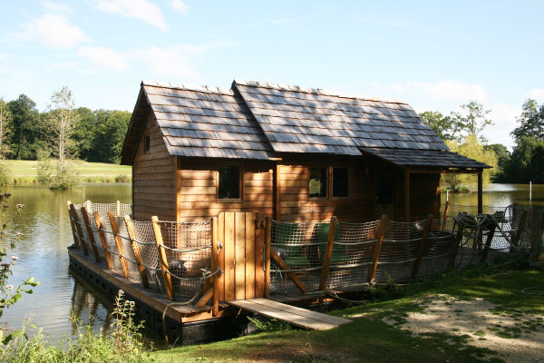 Les-ormes-cards-cabane-sur-l-eau-4