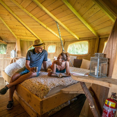 26 idées de Construction cabanne  cabane bois, cabane dans les arbres,  maison dans les arbres